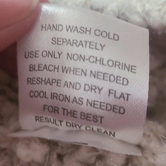 Very Soft Comfortable Turtleneck Sweater. - Picture 8 of 9